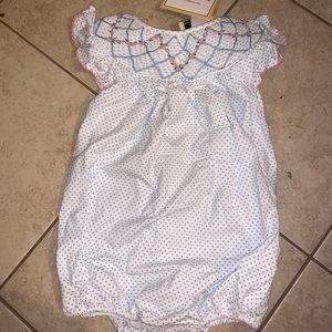 NWT classic floral polka dot bubble white
